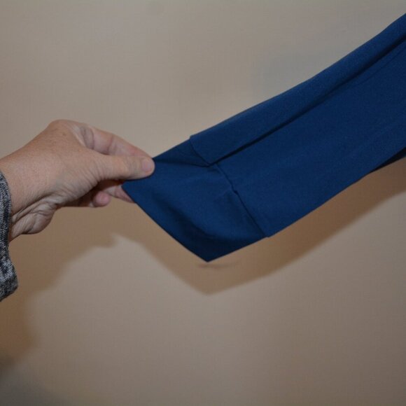 Real Essentials Womens Long-Sleeve Dri Fit Shirt Workout Shirt NWOT - Picture 4 of 9